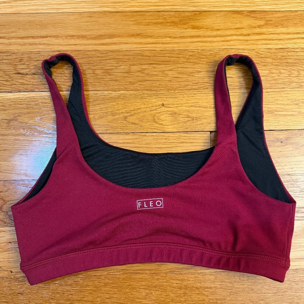 FLEO Sports Bra in Red - Size Small - Picture 4 of 5